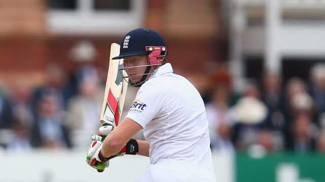 Klinger digs in after Bairstow blows
