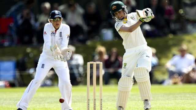 Elliott wants more Ashes Tests