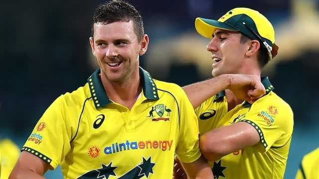 Fast bowlers deliver big win for Australia in series opener