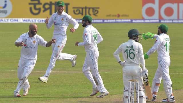 Sajid and Pakistan rage against the dying light to snatch victory