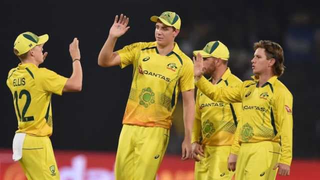 Ellis and Finch star as Australia leave Pakistan with a win