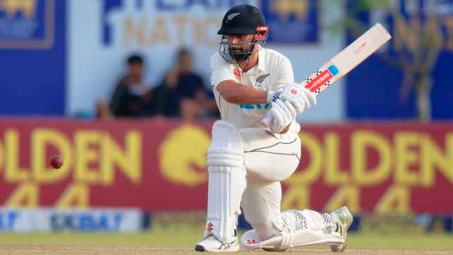 There's a madness to Daryl Mitchell's methods against spin
