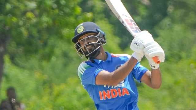Australia A opt to bat; Shedge in for India