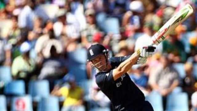 Denly double as tourists dominate