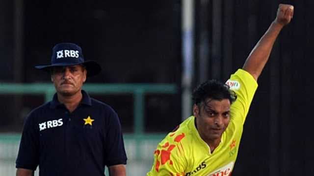I'm fit and bowling in rhythm - Shoaib