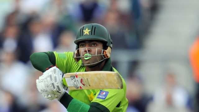 Bowlers, Umar Akmal fashion easy win for Lahore Lions