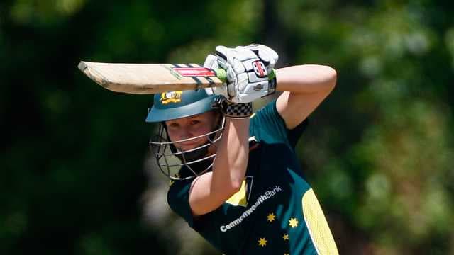 Poulton, Cameron guide Australia to finals