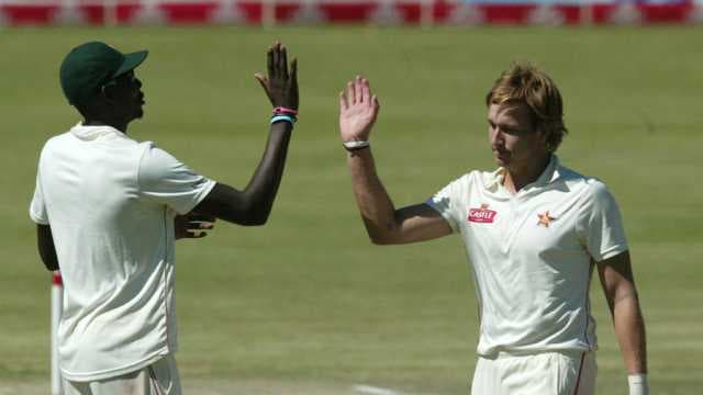 Bowlers take control in rain-hit draw