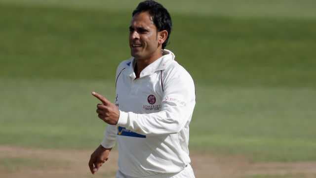 Rehman nine leaves Somerset wondering