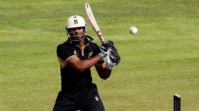 Warwickshire ride to Lord's on Chopra's ton