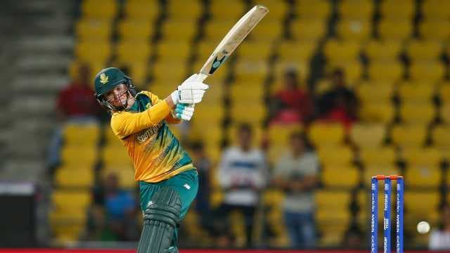 Du Preez century dismantles Ireland Women