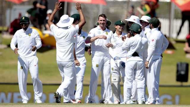 Steyn five-for leads South Africa to 204-run win
