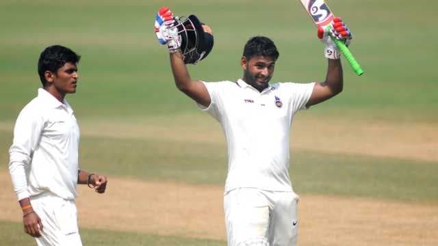 Milind, Rahul Singh impress in year of the underdog