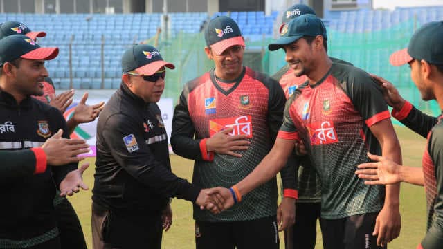 Sunzamul Islam takes Rajshahi Division closer to the NCL title