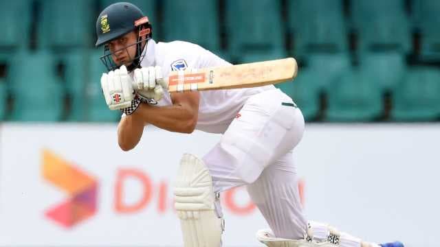 Knights lose 7 for 3 in a round of dramatic batting collapses