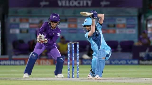 Rodrigues 77*, Velocity and Supernovas in final
