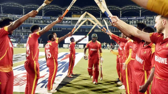 Hamilton Masakadza bids farewell with match-winning 71
