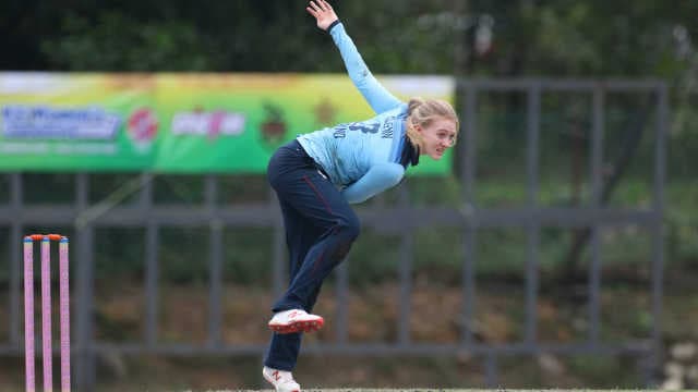 England denied by weather after Sarah Glenn four-for