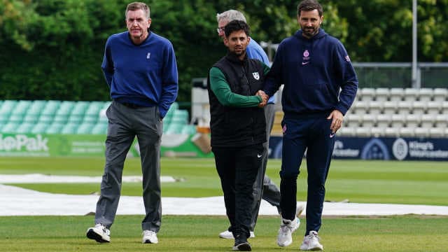 Wash-out at New Road caps Middlesex's return to top flight