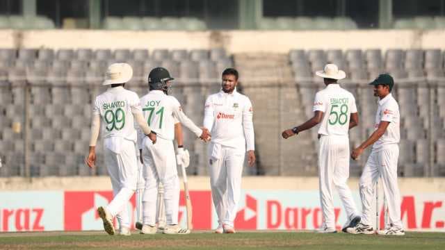 Mushfiqur and Shakib lead the way as Bangladesh dominate Ireland