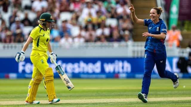 Ladies who Switch: Women's Ashes done, dusted and drawn
