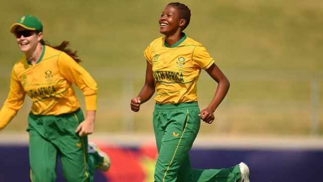 Debutant Hlubi sets up series-squaring win for South Africa