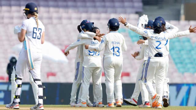 Knight calls conditions at DY Patil 'extreme': 'We've never seen that sort of spin before'