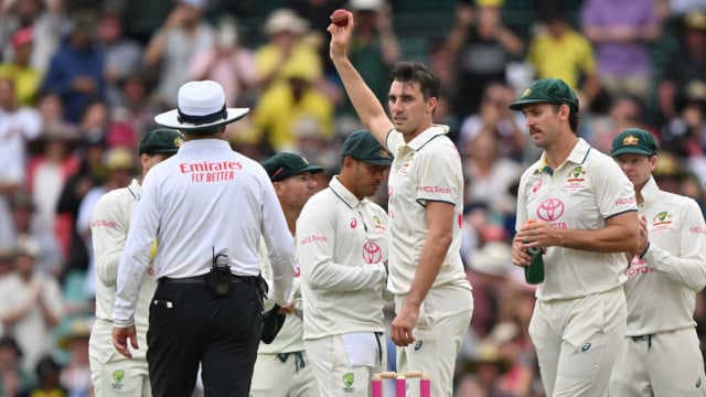 Australia climb to the top of WTC points table after SCG win