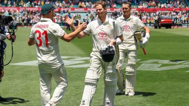 Cummins doesn't want to 'disrupt' batting order by pushing Smith up top