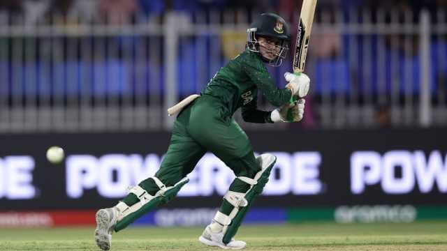Sultana 83* helps Bangladesh top table; Ireland post first win of the tournament