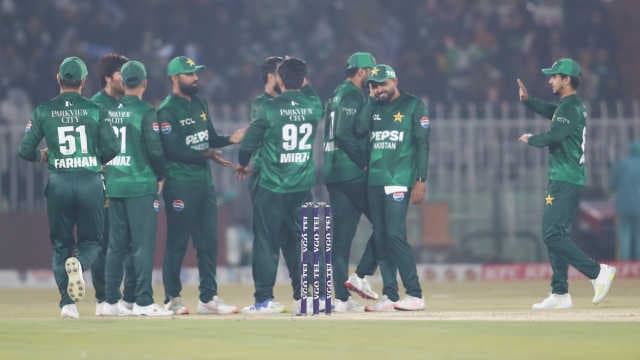 Fakhar Zaman fined 10% of match fee for showing dissent at umpire's decision