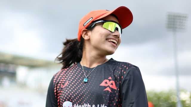 Fatima Sana joins Perth Scorchers for WBBL 2026-27