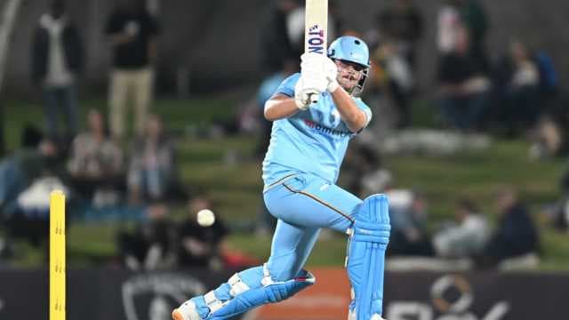 Pretorius 188* breaks Gayle's record for highest T20 score