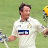 Luke Ronchi hops across the ditch