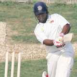 Ramesh Powar ton boosts Mumbai