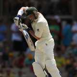 Hussey on his 'last legs' - Warne