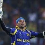 Dilshan playing the Jayasuriya role 