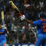 Yuvraj in to ease pressure on Dhoni - Kohli
