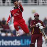 Middlesex bring in Junaid Khan