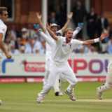 Strauss hails 'outstanding' England