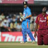 Sehwag's rare dive and a bouquet
