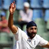 England spinners humiliate India