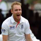 Broad's best secures crushing win