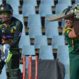 Pakistan target runs, de Villiers