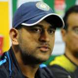 Dhoni deadbats suggestions of tense reception for India in SA