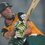 De Villiers blitz leads South Africa into semis