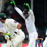 Pakistan tumble towards big defeat