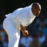 Bowlers might have to 'get a bit ugly' - Philander