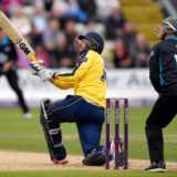 Lack of floodlights costs Worcs after dazzling Vince ton
