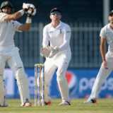 Misbah 71 resists England attack